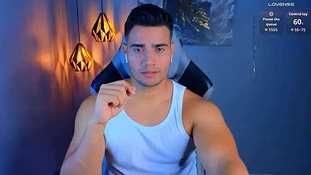 AndresRodriguez1 online show from 05-01-26, 02:27