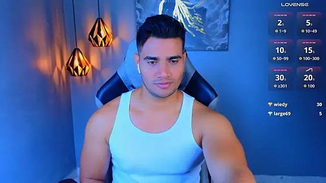 AndresRodriguez1 online show from 05-01-26, 02:32