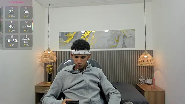 JDWhite18 online show from 05-04-26, 03:24
