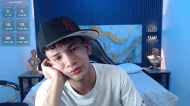 Snapshot of JDWhite18 chatting on 07-27-26, 04:14 JDWhite18 online show from 07-27-26, 04:14
