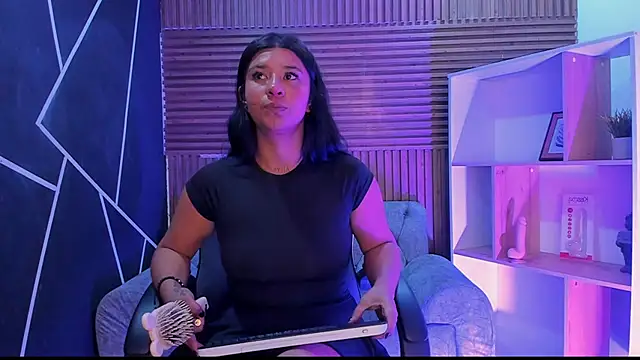 Snapshot of shaden_ chatting on 03-05-26, 12:06 shaden online show from 03-05-26, 12:06