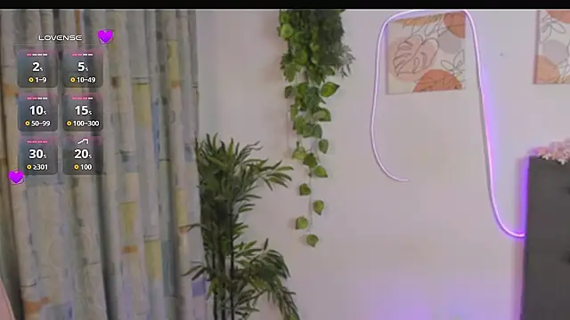 Snapshot of Sylvara_bx chatting on 03-20-26, 12:54 Sylvara bx online show from 03-20-26, 12:54
