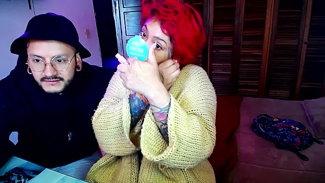 Snapshot of SoftSin1 chatting on 02-21-26, 12:28 SoftSin1 online show from 02-21-26, 12:28