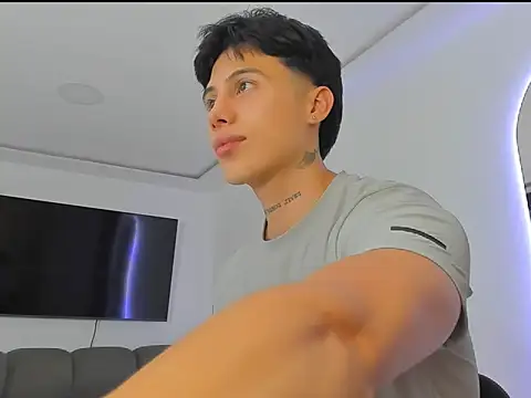 Felipevalbuena online show from 02-01-26, 06:45