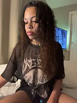 Petite Baddie online show from 08-03-26, 04:22
