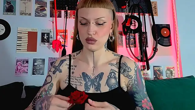 SugarSoot online show from 06-18-26, 06:13