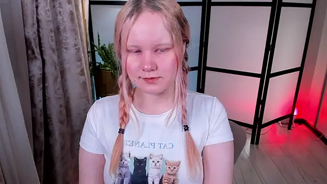 AnnieVibe online show from 04-30-26, 05:41