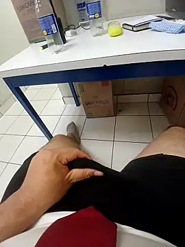 Snapshot of Taboada20 chatting on 04-04-26, 05:10 Taboada20 online show from 04-04-26, 05:10