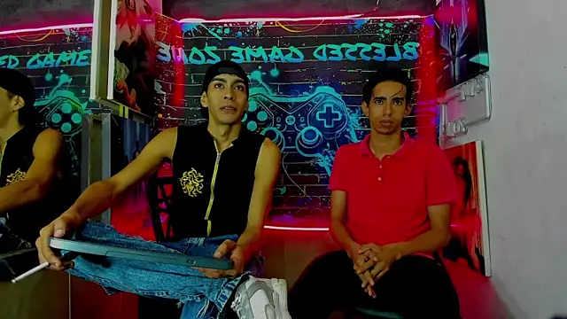 Snapshot of biig_boy chatting on 03-30-26, 12:06 biig boy online show from 03-30-26, 12:06