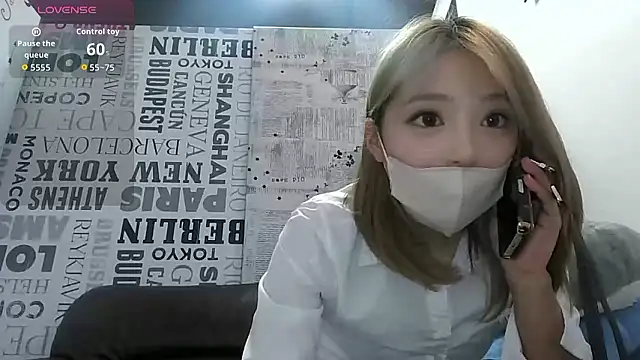 Snapshot of erinaka123 chatting on 02-23-26, 12:02 erinaka123 online show from 02-23-26, 12:02