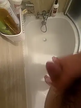 Aaandrew222222 online show from 02-08-26, 12:03