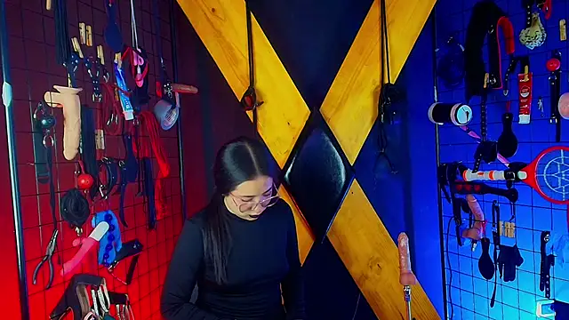 Snapshot of Candyqueen_bdsm_ chatting on 03-21-26, 08:19 Candyqueen bdsm online show from 03-21-26, 08:19