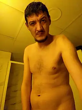 Snapshot of Tall_musty chatting on 02-07-26, 03:49 Tall musty online show from 02-07-26, 03:49