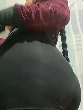Mastress-cuckold online show from 06-04-26, 11:11