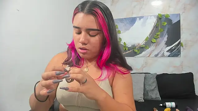 Lilith traviis online show from 03-15-26, 10:32