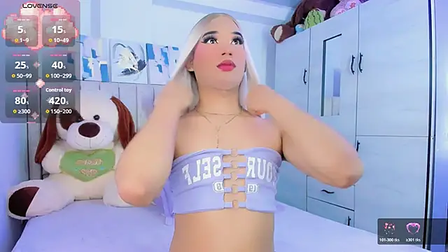 Snapshot of baby_cleo_ chatting on 03-13-26, 01:40 baby cleo online show from 03-13-26, 01:40