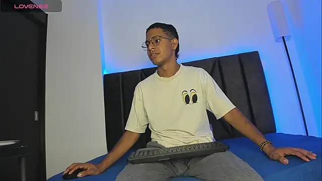 StellayDrake online show from 02-20-26, 01:33