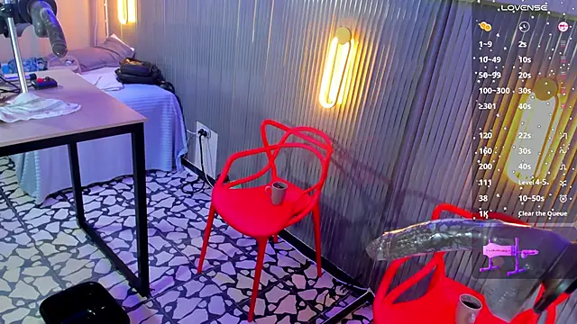 nazly bigass online show from 05-01-26, 07:51