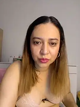 risitos23 online show from 06-24-26, 05:06