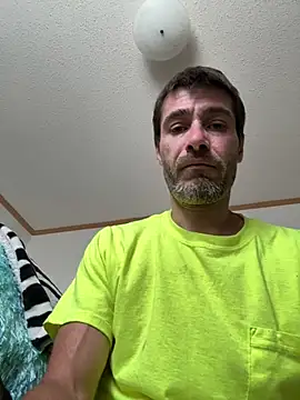Snapshot of tommattsonn chatting on 06-30-26, 01:34 tommattsonn online show from 06-30-26, 01:34