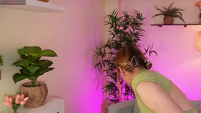 Snapshot of Kore__1 chatting on 03-06-26, 07:54 Kore 1 online show from 03-06-26, 07:54