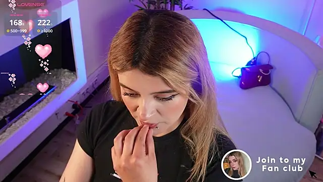 Snapshot of Kore__1 chatting on 04-01-26, 07:44 Kore 1 online show from 04-01-26, 07:44