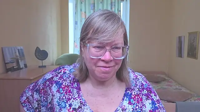 Emma Eclipsee online show from 02-12-26, 08:53