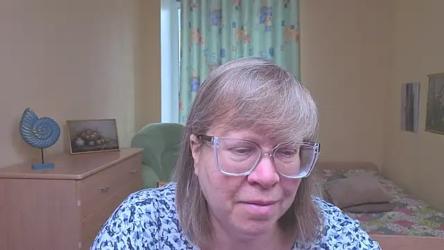 Snapshot of Emma_Eclipsee chatting on 03-01-26, 11:12 Emma Eclipsee online show from 03-01-26, 11:12