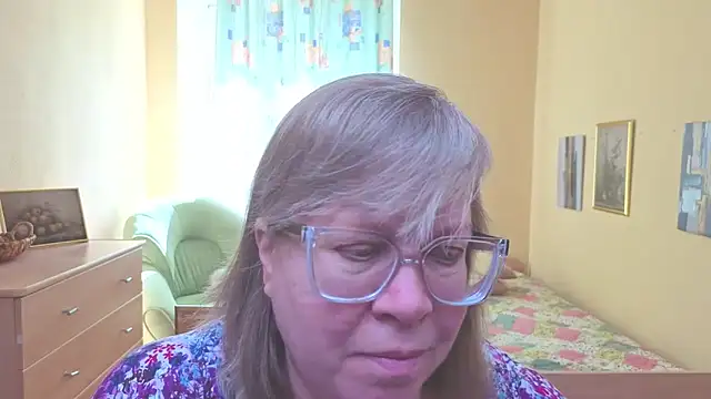 Snapshot of Emma_Eclipsee chatting on 03-29-26, 10:48 Emma Eclipsee online show from 03-29-26, 10:48