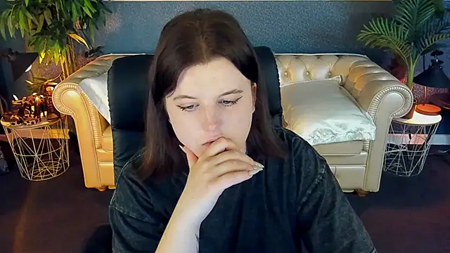 KristiFoxy online show from 05-11-26, 06:49