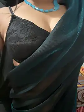 Snapshot of Hot_Bhavi_ chatting on 03-28-26, 07:02 Hot Bhavi online show from 03-28-26, 07:02