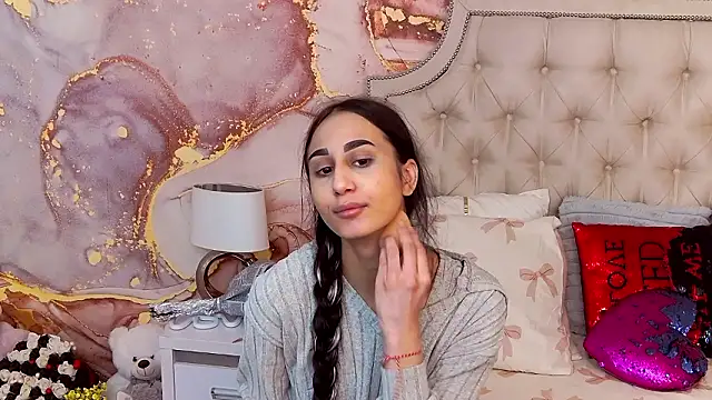 LexiPlay online show from 03-25-26, 05:35