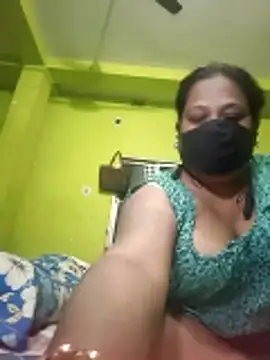 Snapshot of 06Rozi chatting on 02-25-26, 06:06 06Rozi online show from 02-25-26, 06:06