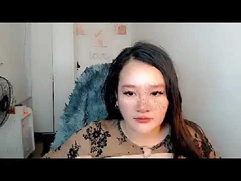 UrLovelyWetPussy online show from 02-12-26, 08:53