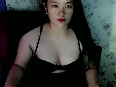 Snapshot of UrLovelyWetPussy chatting on 04-14-26, 11:16 UrLovelyWetPussy online show from 04-14-26, 11:16