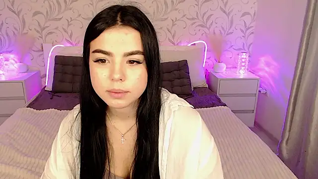 Snapshot of be1la_a chatting on 02-02-26, 02:05 be1la a online show from 02-02-26, 02:05