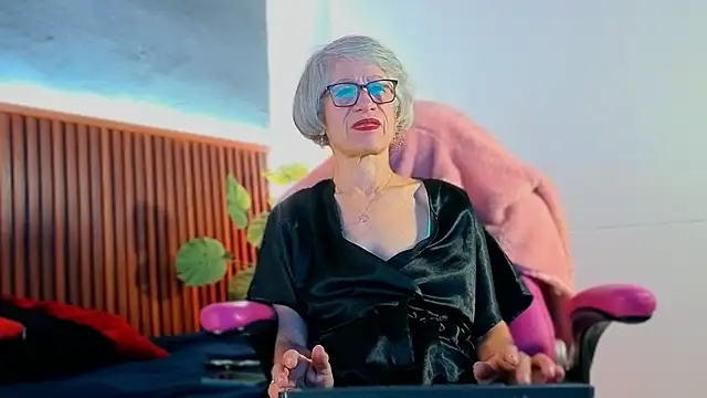 miss monserrate01 online show from 02-04-26, 12:55