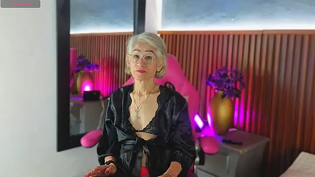 miss monserrate01 online show from 05-05-26, 01:30