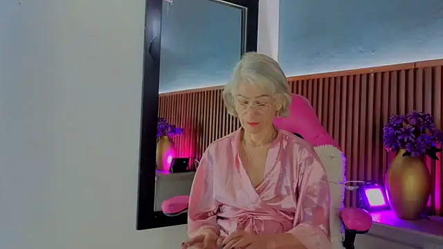miss monserrate01 online show from 06-01-26, 01:24