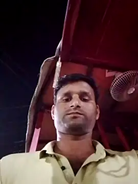 Snapshot of sos-boy chatting on 03-18-26, 04:10 sos-boy online show from 03-18-26, 04:10