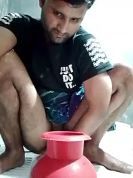 Snapshot of sos-boy chatting on 03-22-26, 05:00 sos-boy online show from 03-22-26, 05:00