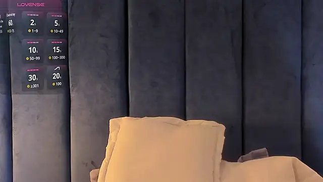 Snapshot of fatimarab__ chatting on 02-20-26, 03:03 fatimarab online show from 02-20-26, 03:03