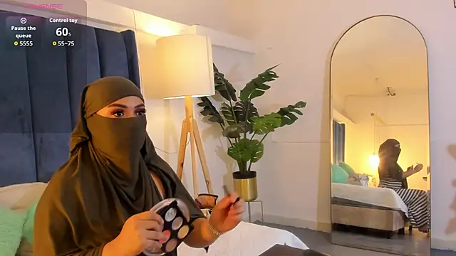 Snapshot of fatimarab__ chatting on 02-27-26, 03:17 fatimarab online show from 02-27-26, 03:17