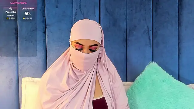 Snapshot of fatimarab__ chatting on 03-08-26, 03:54 fatimarab online show from 03-08-26, 03:54