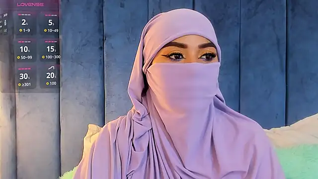 Snapshot of fatimarab__ chatting on 03-13-26, 03:24 fatimarab online show from 03-13-26, 03:24