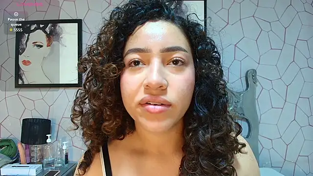 Snapshot of meganrousx chatting on 03-20-26, 12:21 meganrousx online show from 03-20-26, 12:21