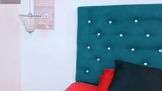meganrousx online show from 05-02-26, 01:38