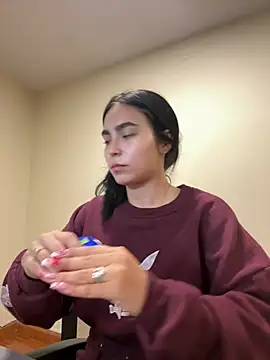 Snapshot of Sara_Fernandez_ chatting on 04-01-26, 02:03 Sara Fernandez online show from 04-01-26, 02:03