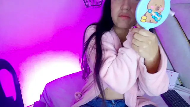 Dahiana Dmour  online show from 02-17-26, 12:23