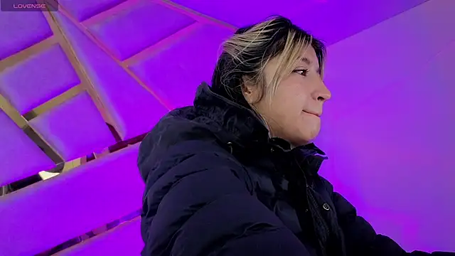 Dahiana Dmour  online show from 05-02-26, 12:21